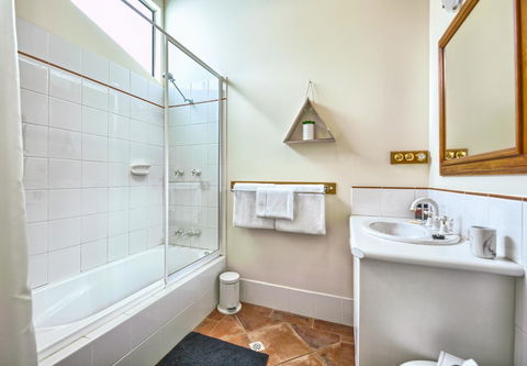 Spencer Suites Albany - Accommodation Directory 12