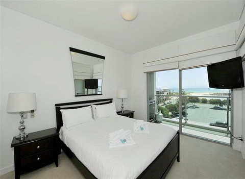 Nautica Residences Mandurah - Accommodation Directory 11