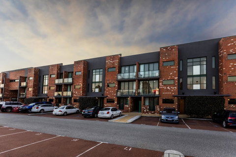 Perth Ascot Central Apartment Hotel Official - Accommodation Directory 4
