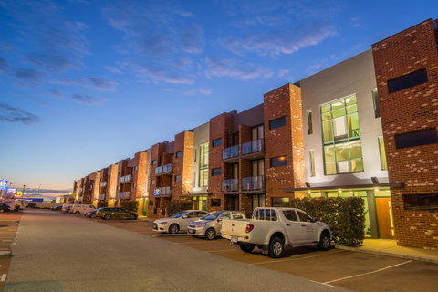 Perth Ascot Central Apartment Hotel Official - Accommodation Directory 0