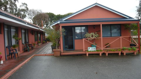 Albany Apartments - Accommodation Directory 5