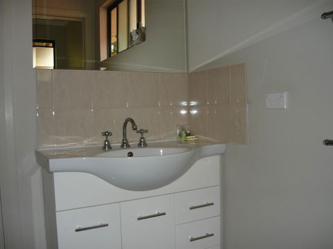 Albany Apartments - Accommodation Directory 9