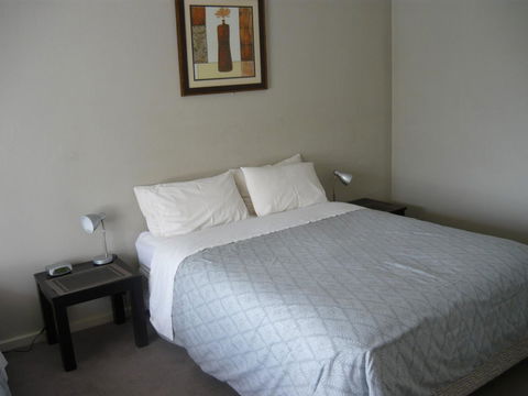 Albany Apartments - Accommodation Directory 12
