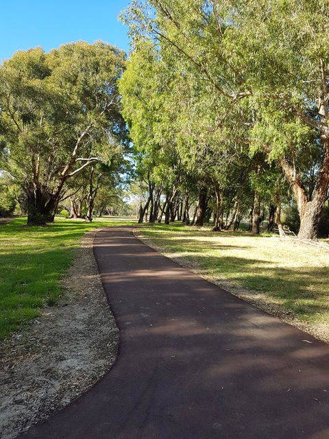 Jacaranda Hideaway Bed & Breakfast - Accommodation Directory 21