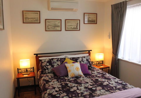 Jacaranda Hideaway Bed & Breakfast - Accommodation Directory 2