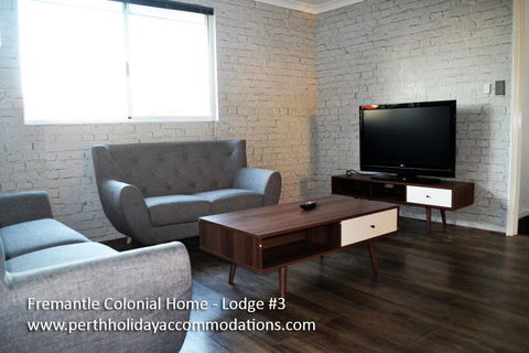 Fremantle Colonial Home - Accommodation Directory 19