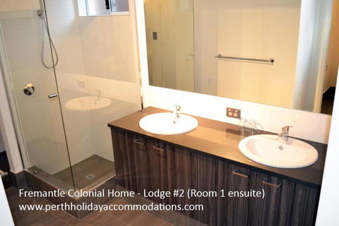 Fremantle Colonial Home - Accommodation Directory 13