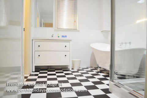 Fremantle Colonial Home - Accommodation Directory 29