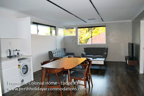 Fremantle Colonial Home - Accommodation Directory 17