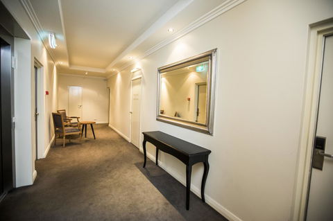 Zappeion Apartments - Accommodation Directory 4