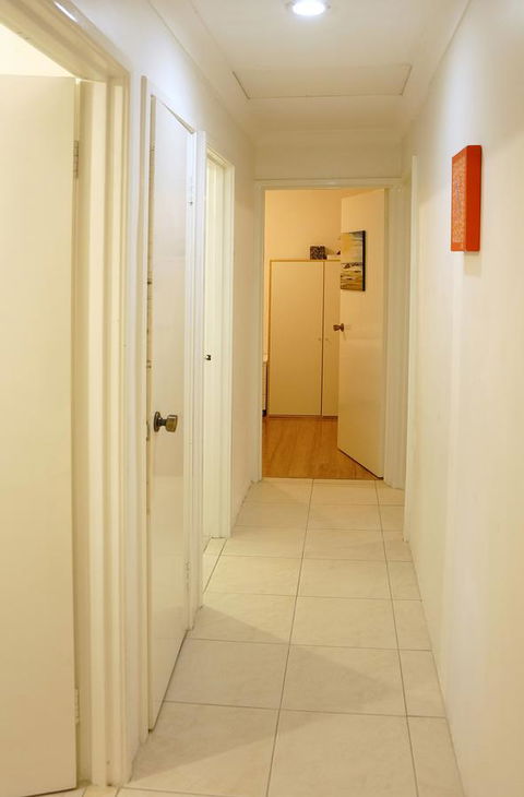 Suffolk House - Accommodation Directory 1