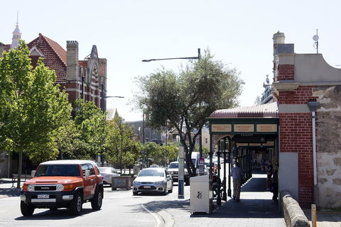 Suffolk House - Accommodation Directory 21