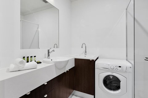 Attika Hotel - Accommodation Directory 13