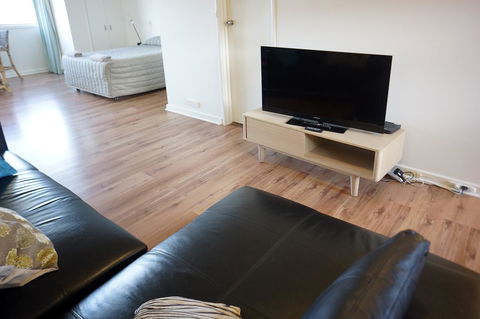 Studio 208 With Ocean Views - Accommodation Directory 9