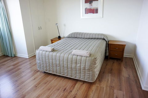 Studio 208 With Ocean Views - Accommodation Directory 4