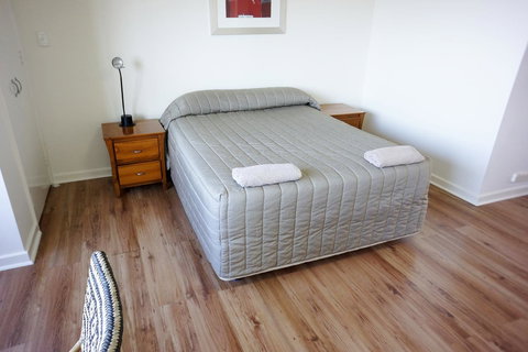 Studio 208 With Ocean Views - Accommodation Directory 5