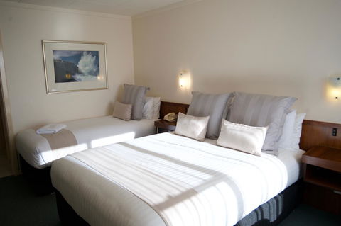 SureStay Hotel By Best Western The Clarence On Melville - Accommodation Directory 0
