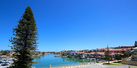 Studio Style Mindarie Marina - Accommodation Directory 0
