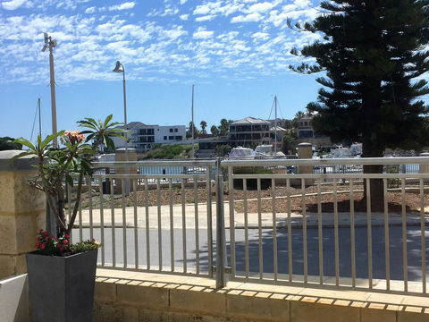 Studio Style Mindarie Marina - Accommodation Directory 1