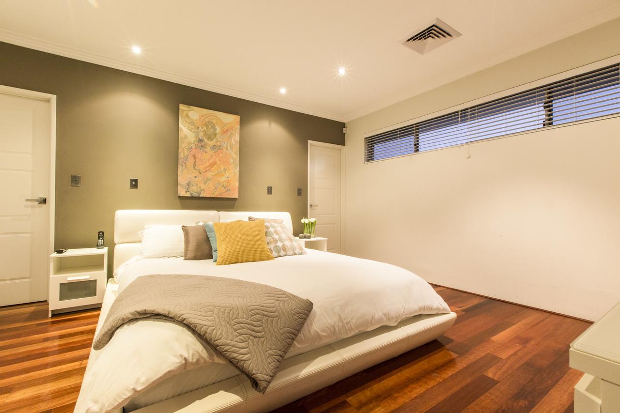 Ardross WA Accommodation Directory
