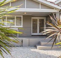 Leisurely Manor - Accommodation Directory