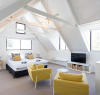 Monument Hill Townhouse - Fremantle - Accommodation Directory