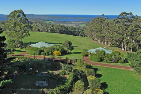Celestine Retreat - Accommodation Directory 14