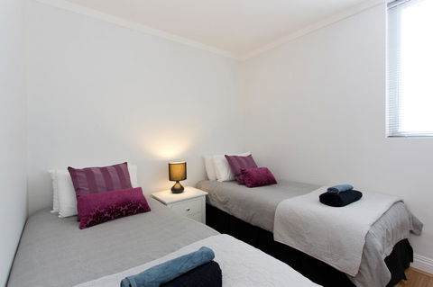 Ocean Breeze Apartment - Accommodation Directory 30