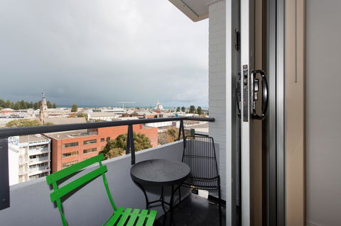 Ocean Breeze Apartment - Accommodation Directory 7