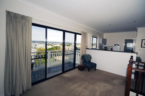 My Place Colonial Accommodation - Accommodation Directory 6