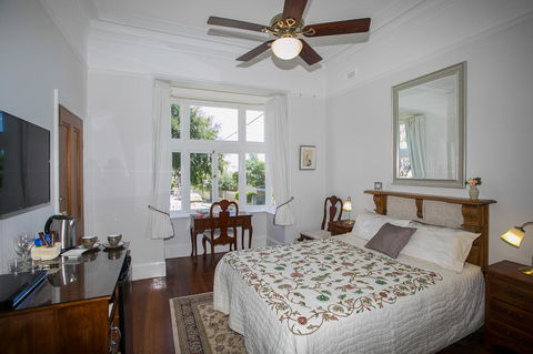 Danum House - Accommodation Directory 13