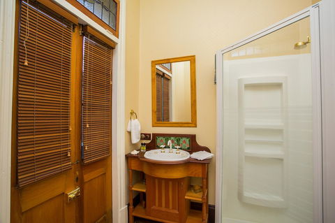 Danum House - Accommodation Directory 21