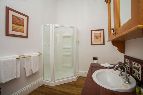 Danum House - Accommodation Directory 24