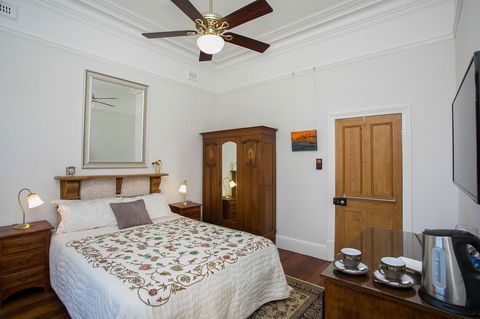 Danum House - Accommodation Directory 19