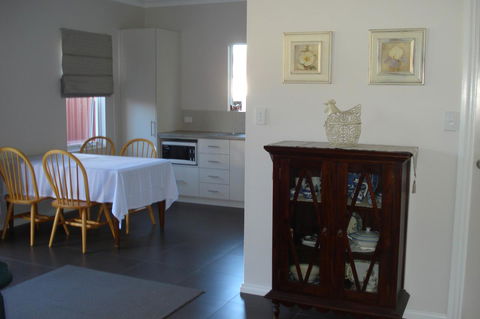 Bluebird Cottage - Accommodation Directory 19
