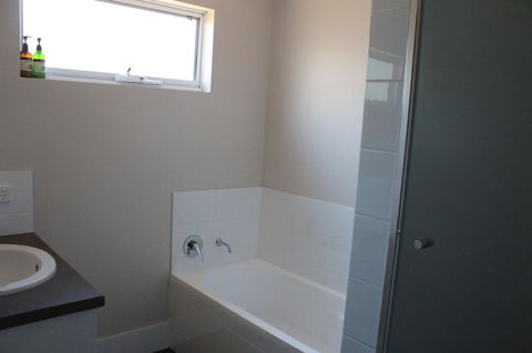 Bluebird Cottage - Accommodation Directory 23