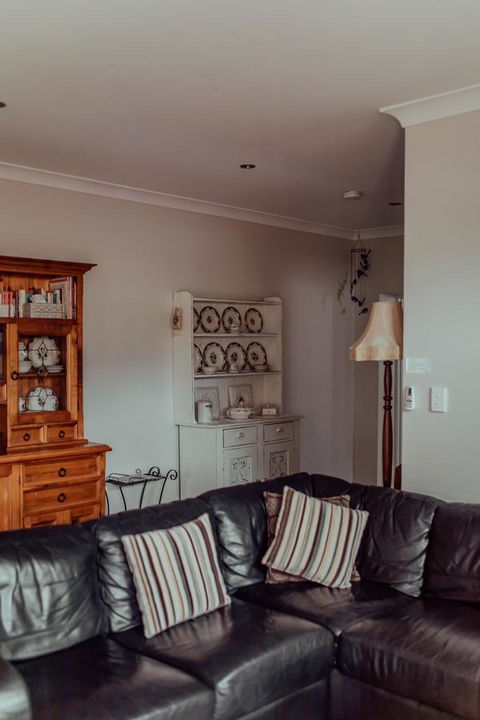 Bluebird Cottage - Accommodation Directory 15