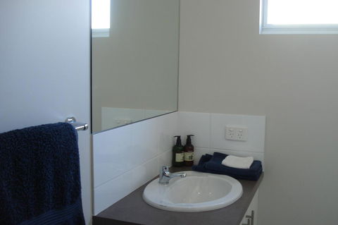 Bluebird Cottage - Accommodation Directory 22