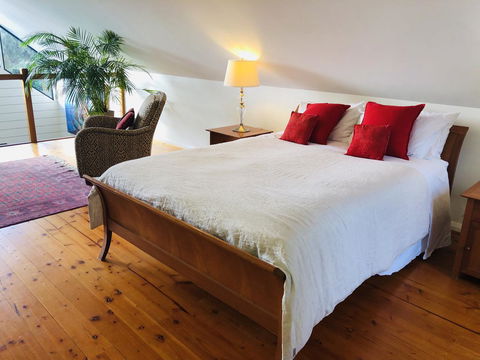 Zephyr Studio - Accommodation Directory 14