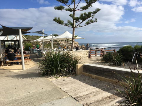 Zephyr Studio - Accommodation Directory 32
