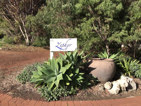 Zephyr Studio - Accommodation Directory 23