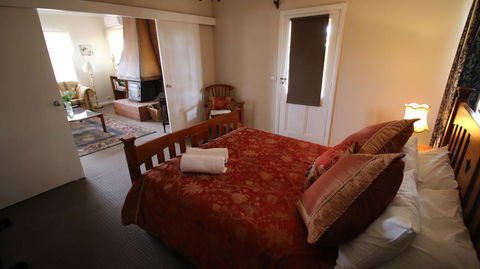 Daisy Cottage - Accommodation Directory 18