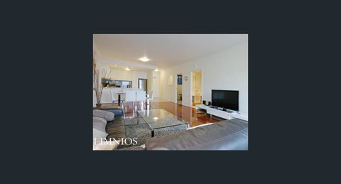 Frankly Francis - Exquisite Executive Apartment - Accommodation Directory 12