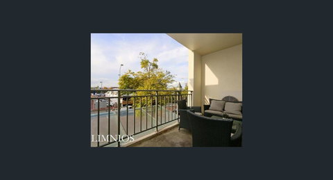 Frankly Francis - Exquisite Executive Apartment - Accommodation Directory 10