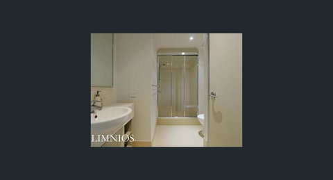 Frankly Francis - Exquisite Executive Apartment - Accommodation Directory 4