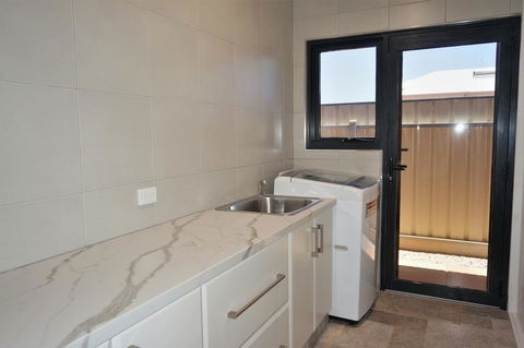 27 Corella Court - Accommodation Directory 15