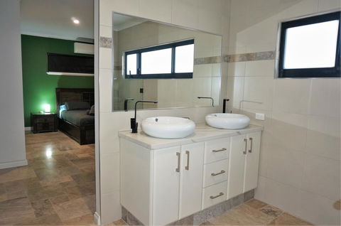 27 Corella Court - Accommodation Directory 21