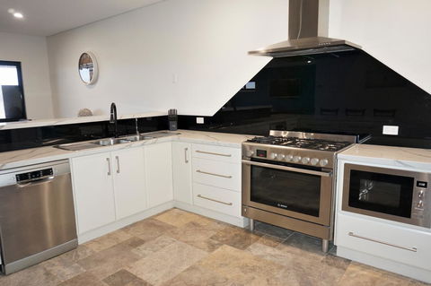 27 Corella Court - Accommodation Directory 4