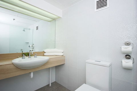Best Western Plus Hotel Lord Forrest - Accommodation Directory 12