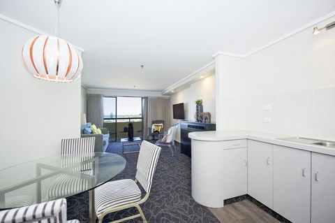 Best Western Plus Hotel Lord Forrest - Accommodation Directory 14